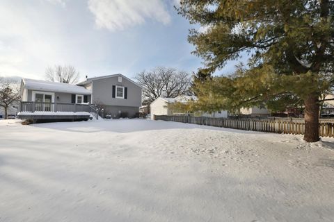 Tiny photo for 1006 Discovery Drive, Columbus, OH 43085 (MLS # 226003073)