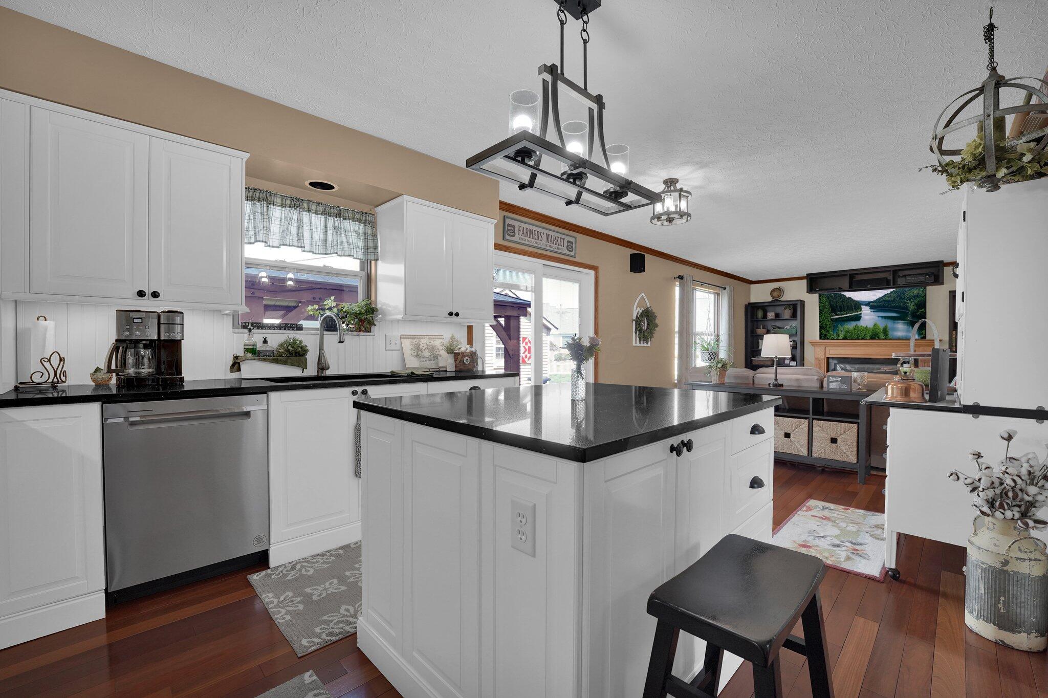 2977 Lake Hollow Road, Hilliard, Ohio image 14