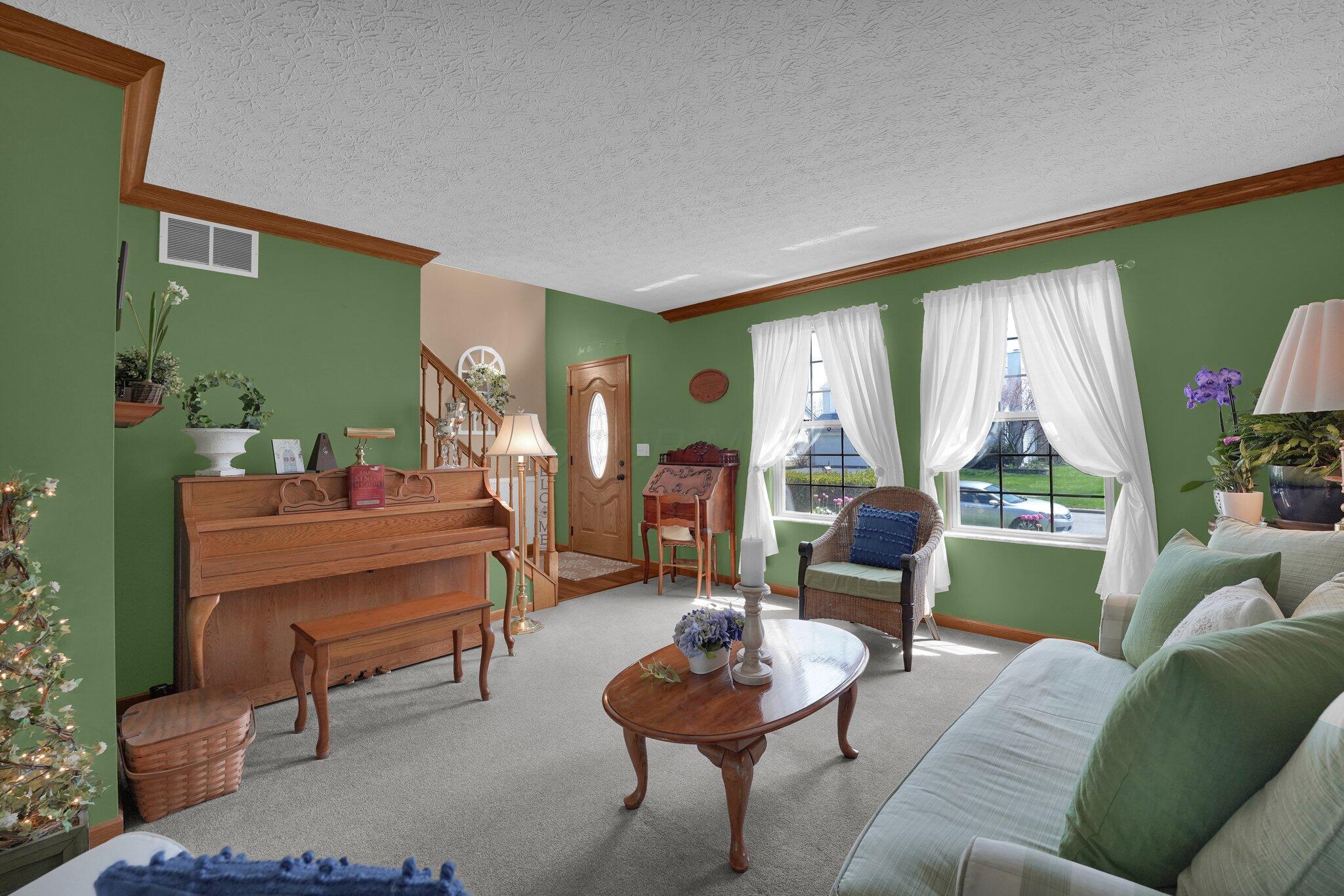 2977 Lake Hollow Road, Hilliard, Ohio image 8
