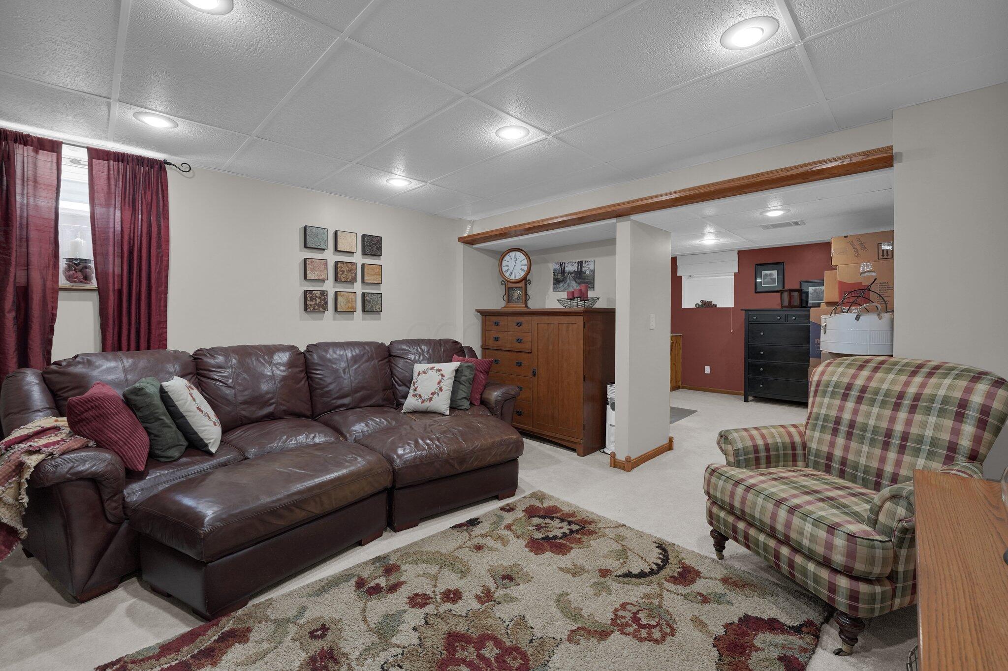 2977 Lake Hollow Road, Hilliard, Ohio image 18