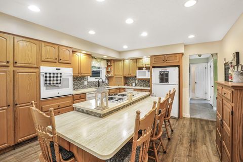 Tiny photo for 184 Citation Drive SW, Pataskala, OH 43062 (MLS # 225037478)