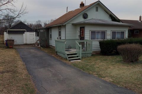 Photo of 1199 Minnesota Avenue, Columbus, OH 43211 (MLS # 226002398)