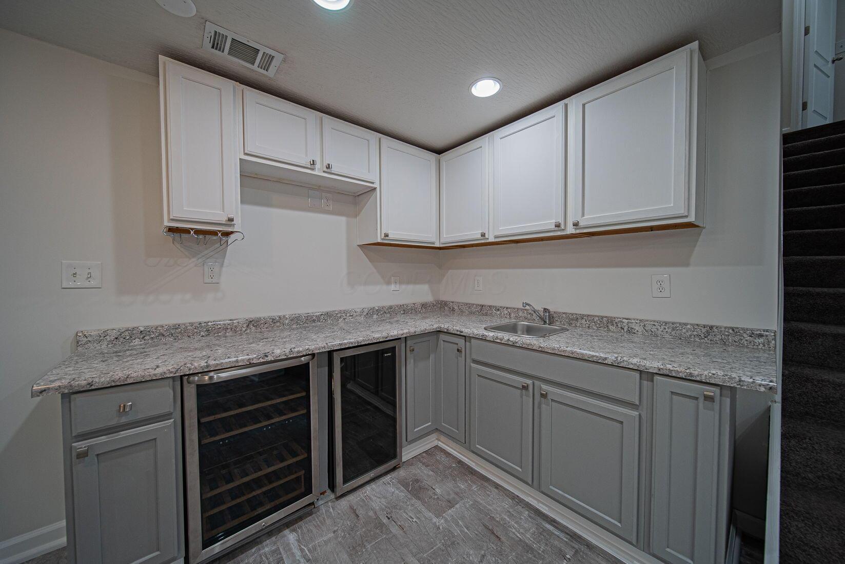 1019 Wallace Drive, Delaware, Ohio image 46