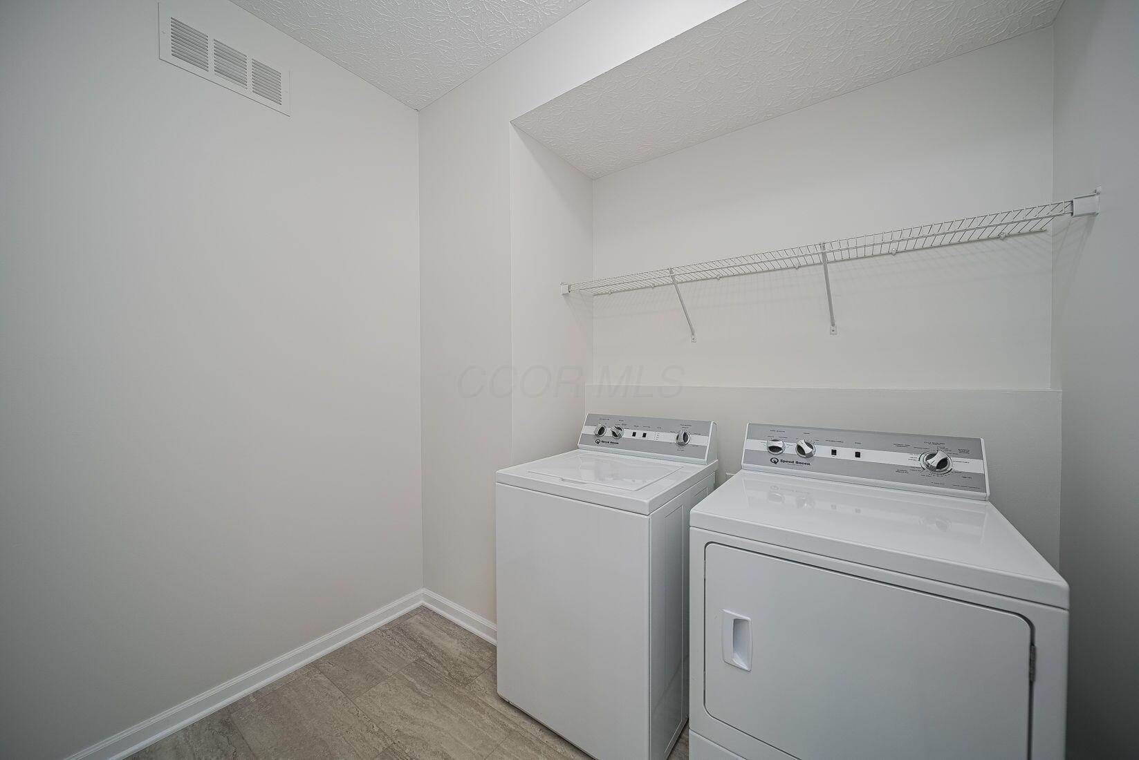 1019 Wallace Drive, Delaware, Ohio image 19