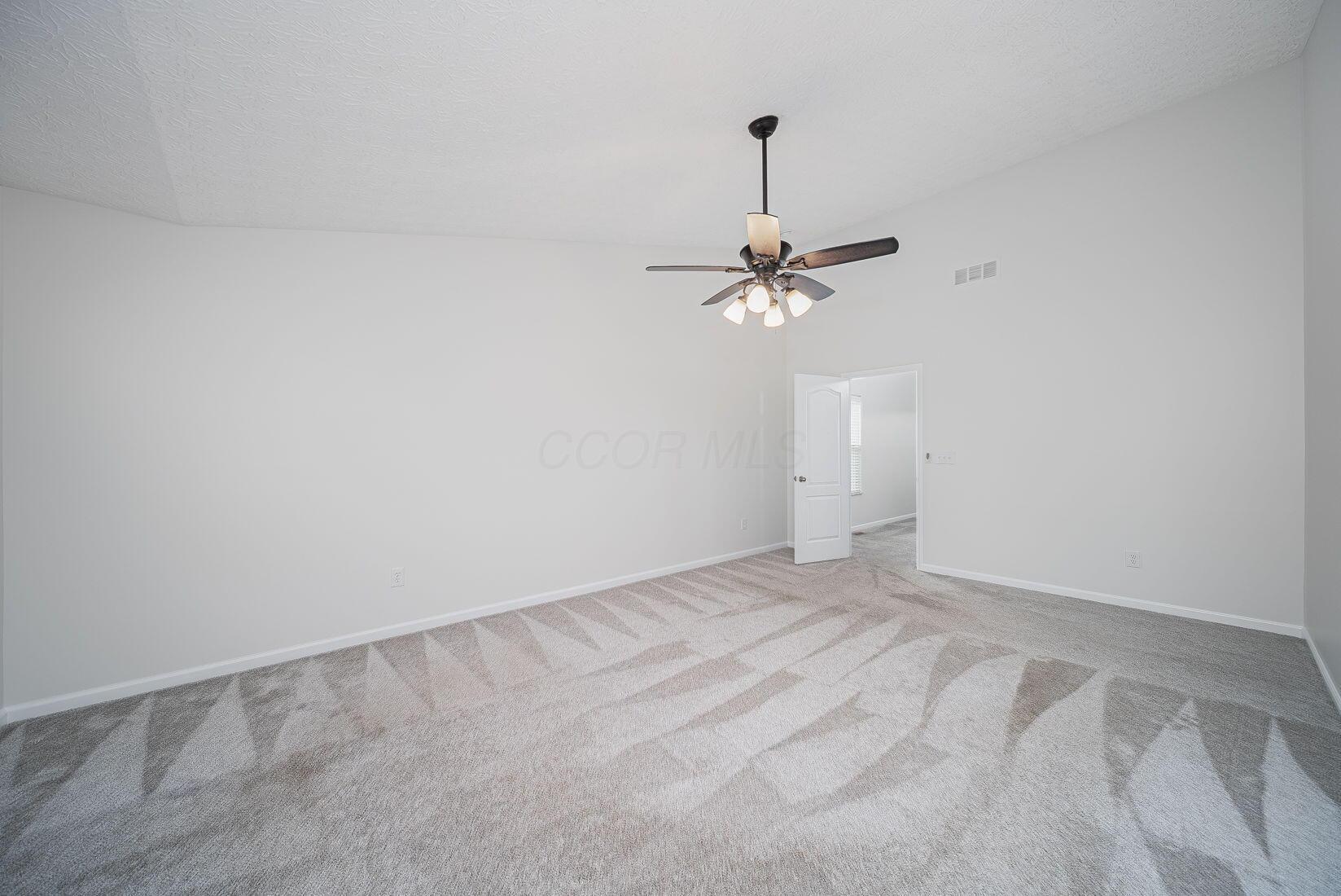1019 Wallace Drive, Delaware, Ohio image 29