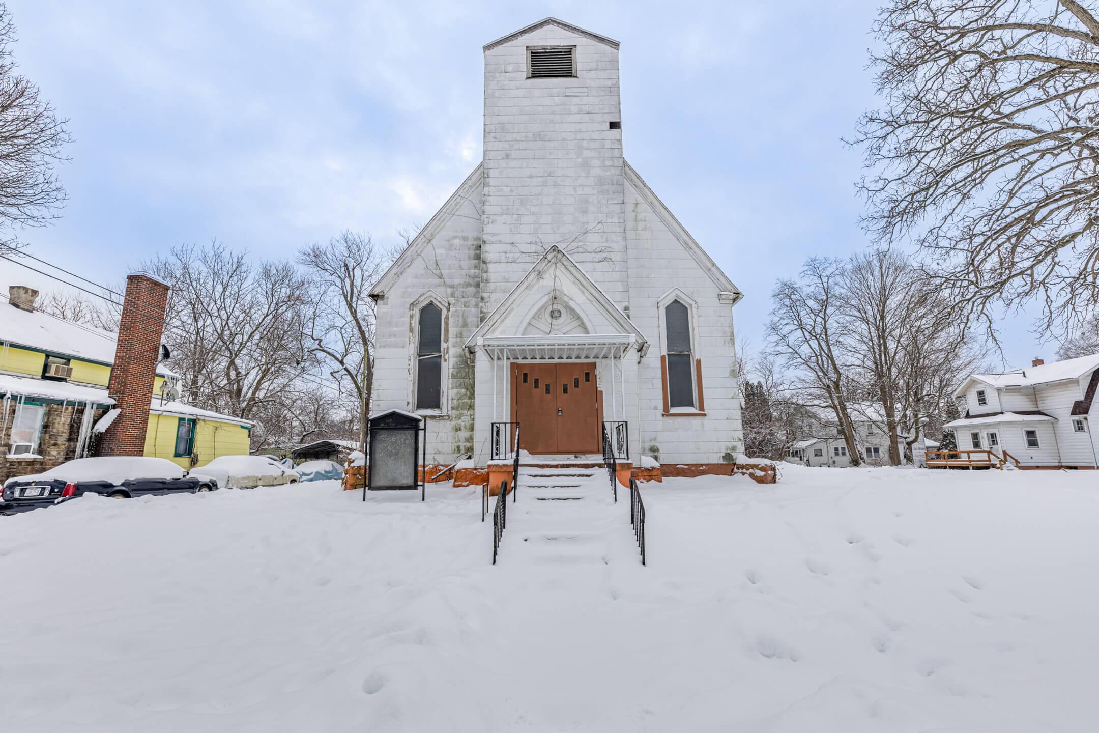 2425 Kenilworth Avenue