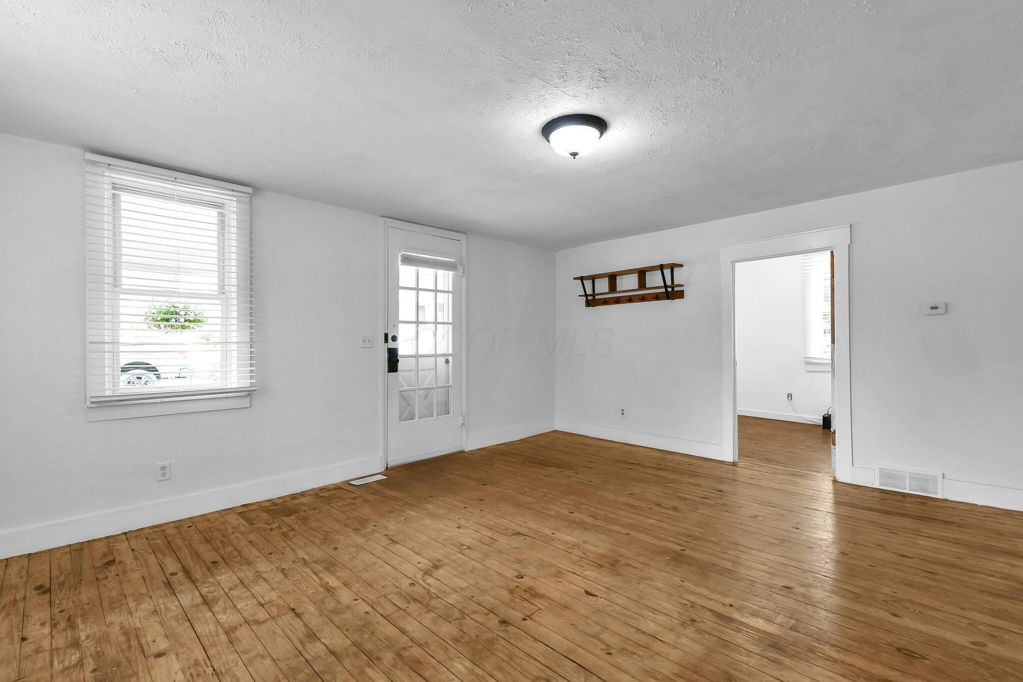 221 W Mulberry Street, Baltimore, Ohio image 5