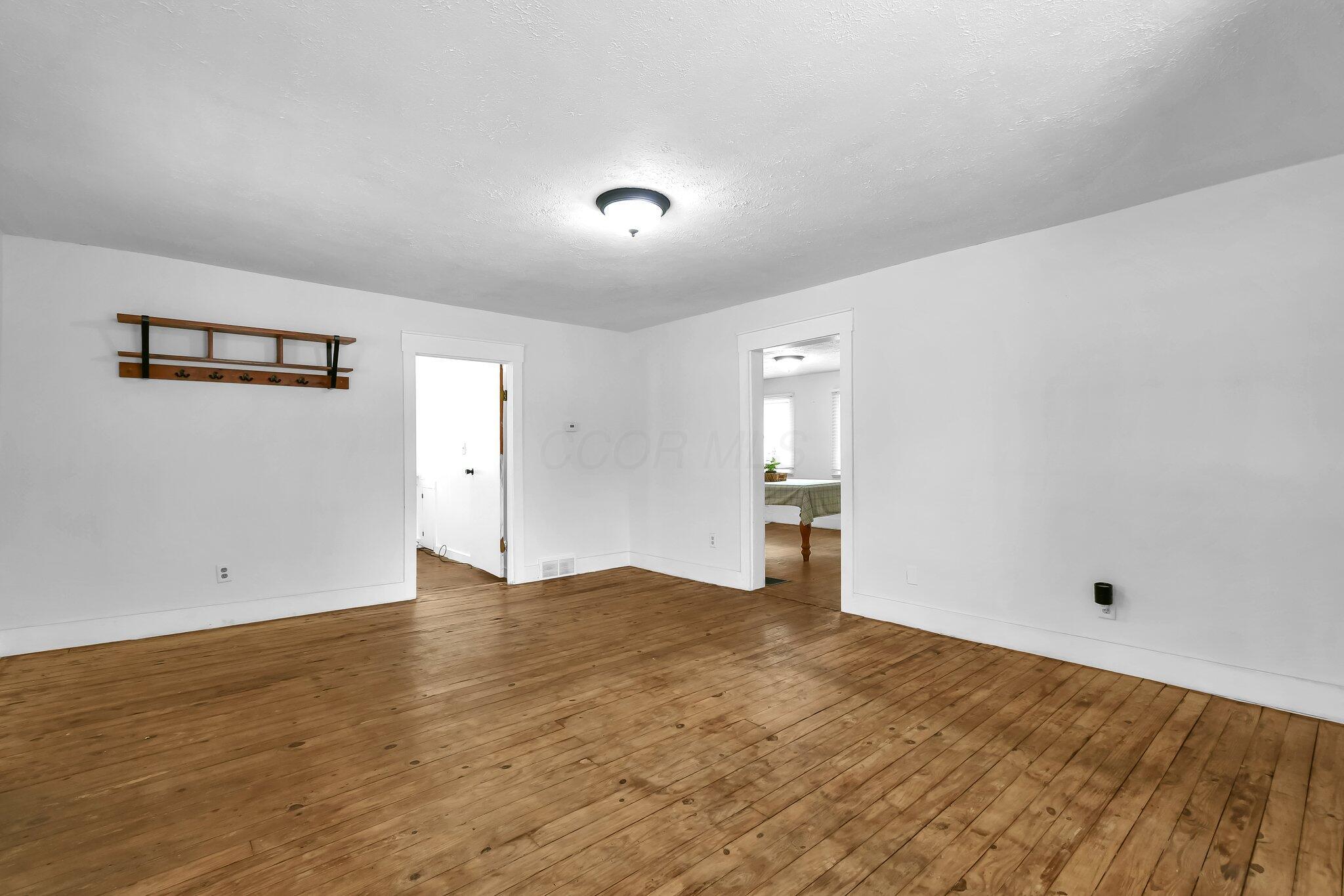 221 W Mulberry Street, Baltimore, Ohio image 6