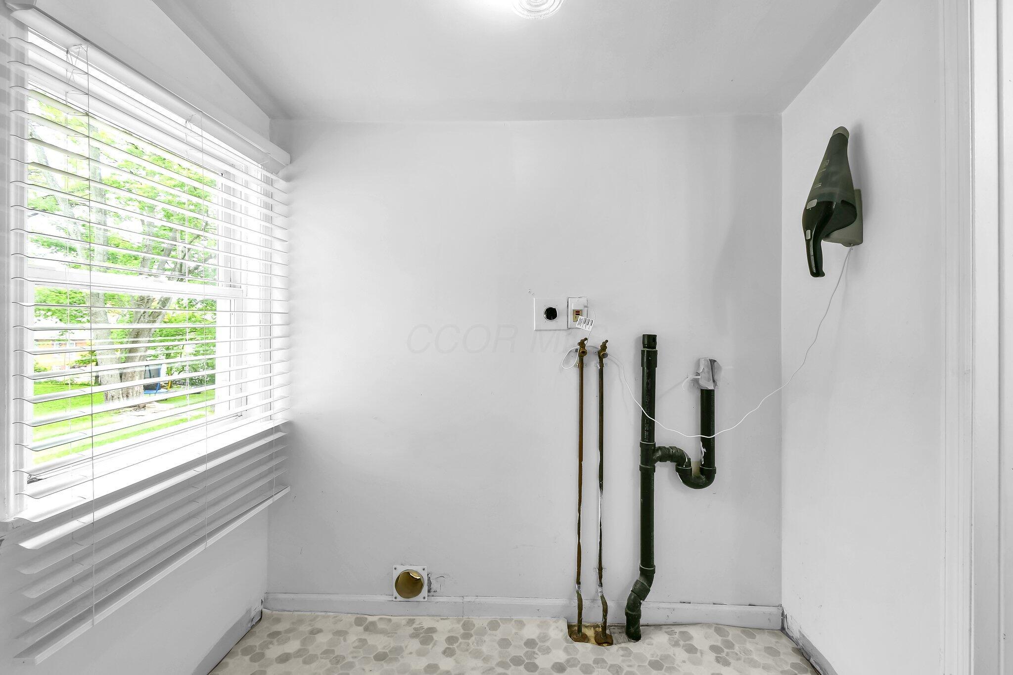 221 W Mulberry Street, Baltimore, Ohio image 15