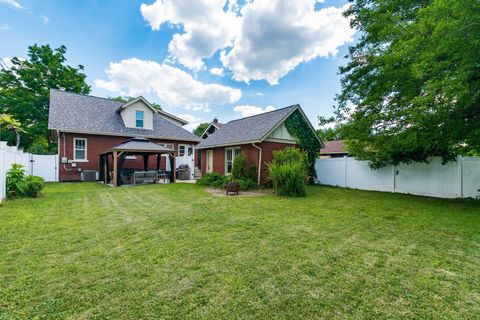 Tiny photo for 62 Glencoe Road, Columbus, OH 43214 (MLS # 226020225)
