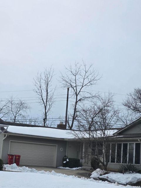 Tiny photo for 35 Arlington Avenue, London, OH 43140 (MLS # 226004250)