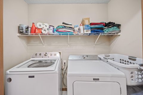 Tiny photo for 1521 October Ridge Court, Columbus, OH 43223 (MLS # 226003256)