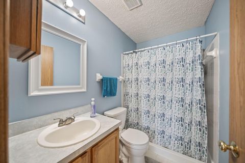 Tiny photo for 1521 October Ridge Court, Columbus, OH 43223 (MLS # 226003256)