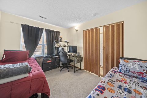 Tiny photo for 1521 October Ridge Court, Columbus, OH 43223 (MLS # 226003256)