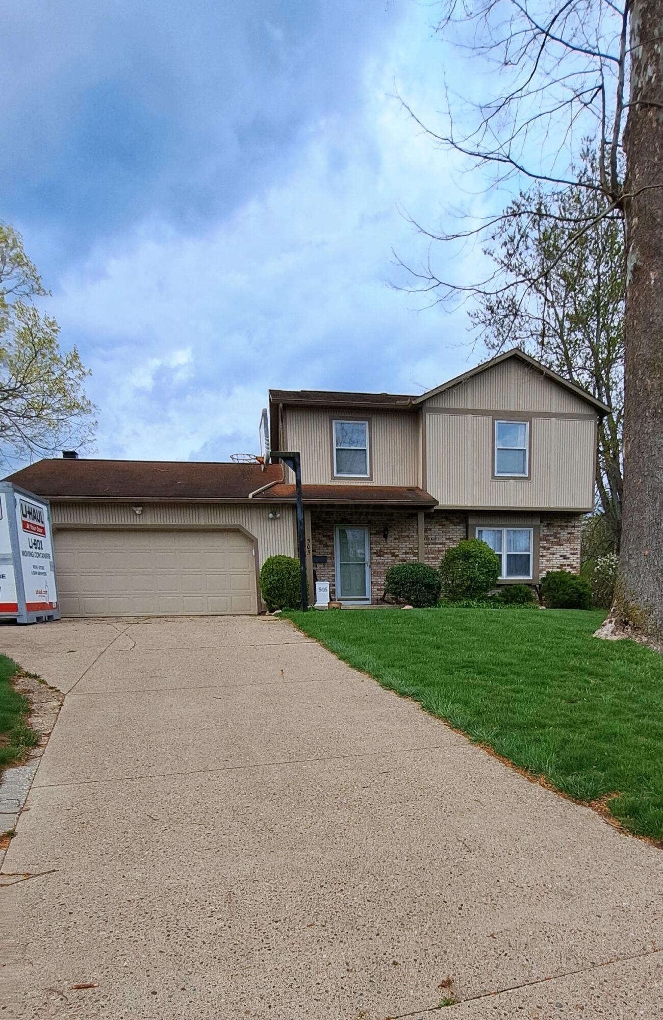 505 Marion Manor Woods, Newark, Ohio image 1