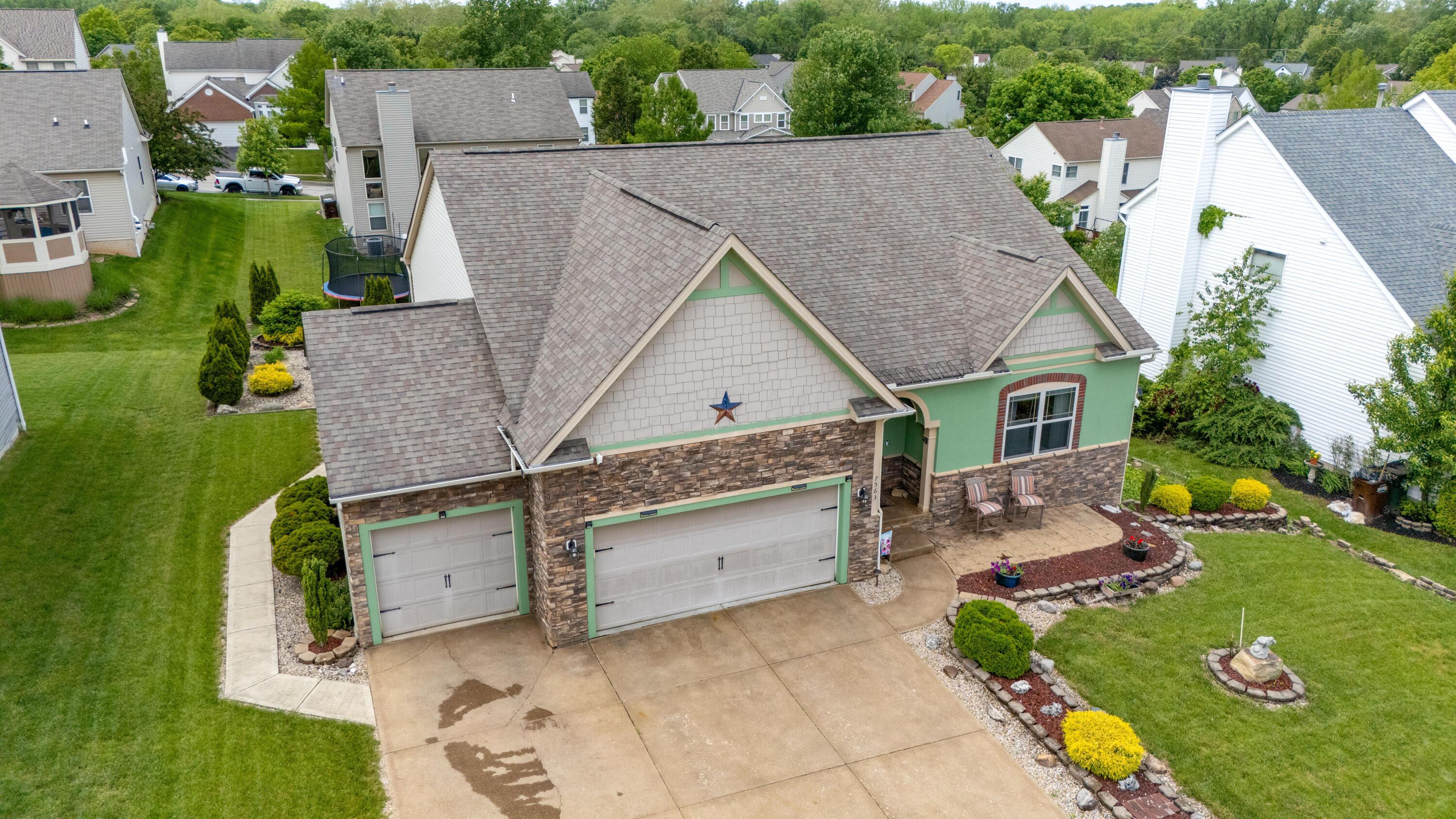 7563 Jenkins Drive, Canal Winchester, Ohio image 6