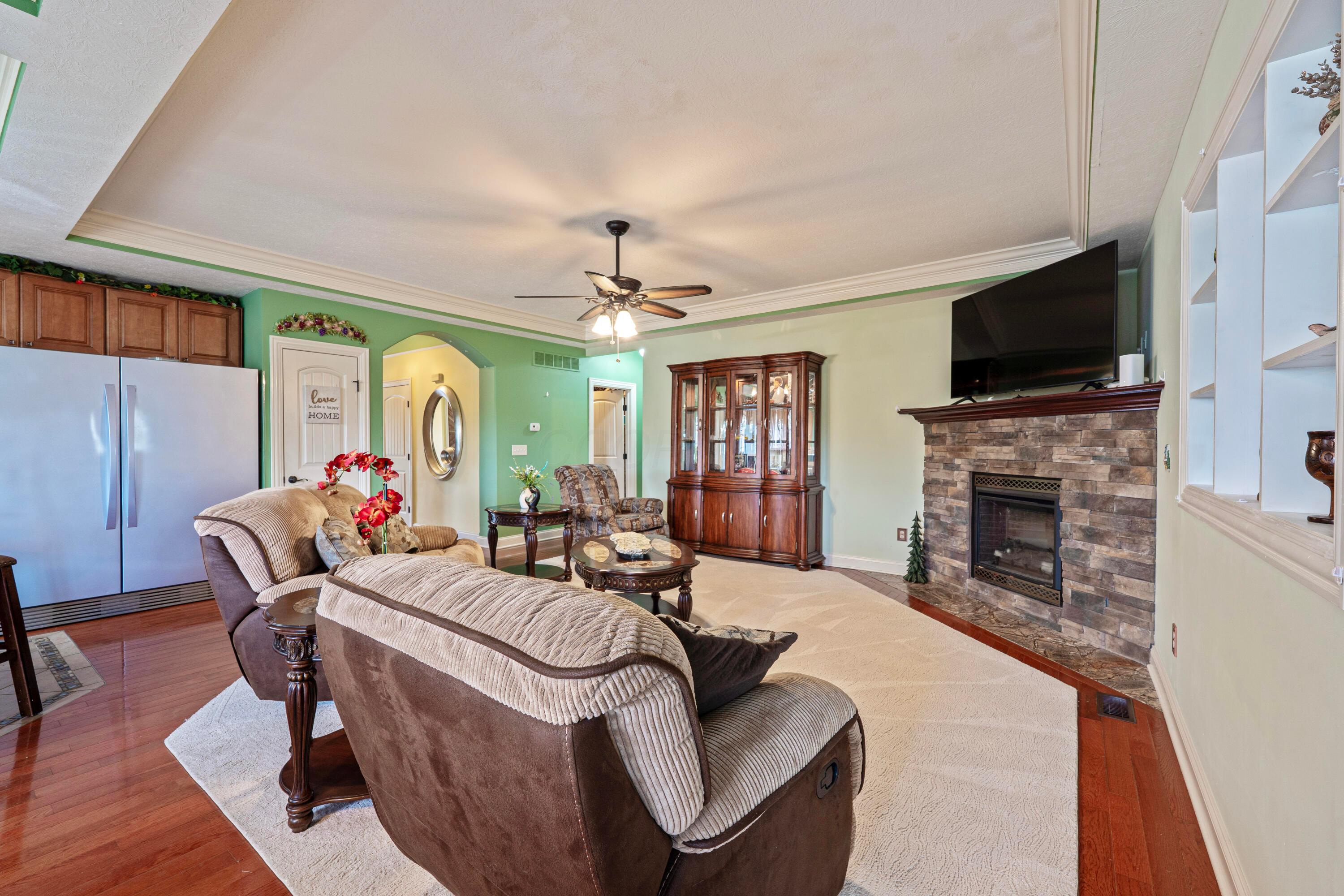 7563 Jenkins Drive, Canal Winchester, Ohio image 11