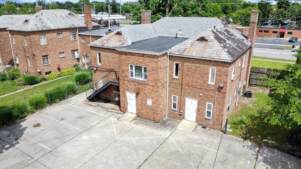 Photo of 3349 E Broad Street, Columbus, OH 43213 (MLS # 226037177)