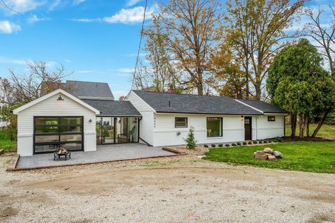 4450 E Johnstown Road, Gahanna, OH 43230 - #: 224040988