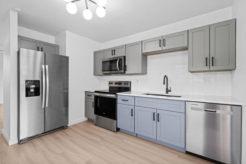 Photo of 3072 Bluefield Drive, Columbus, OH 43207 (MLS # 225041140)