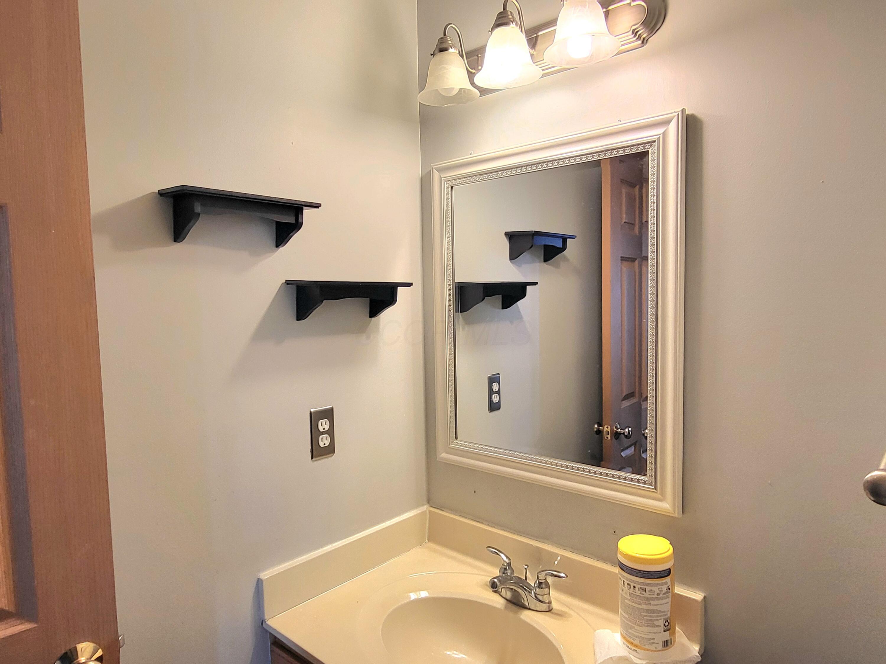 5946 Wellbrid Drive, Galloway, Ohio image 15