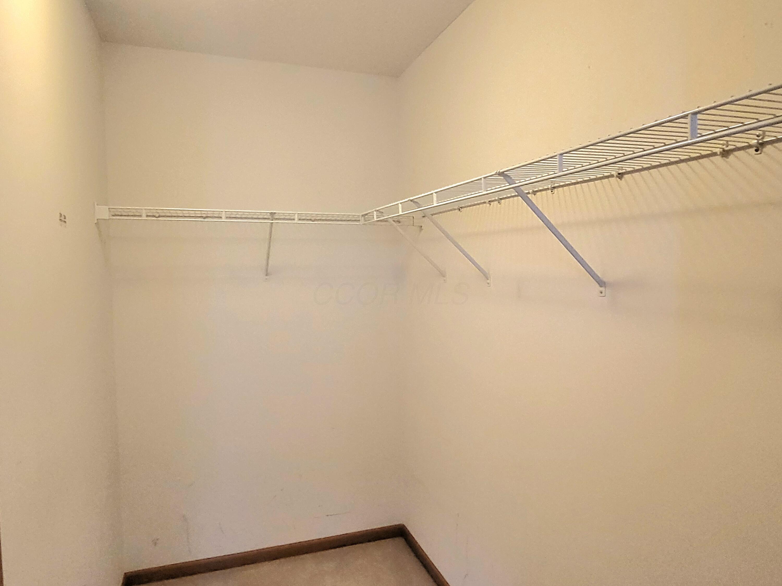 5946 Wellbrid Drive, Galloway, Ohio image 30