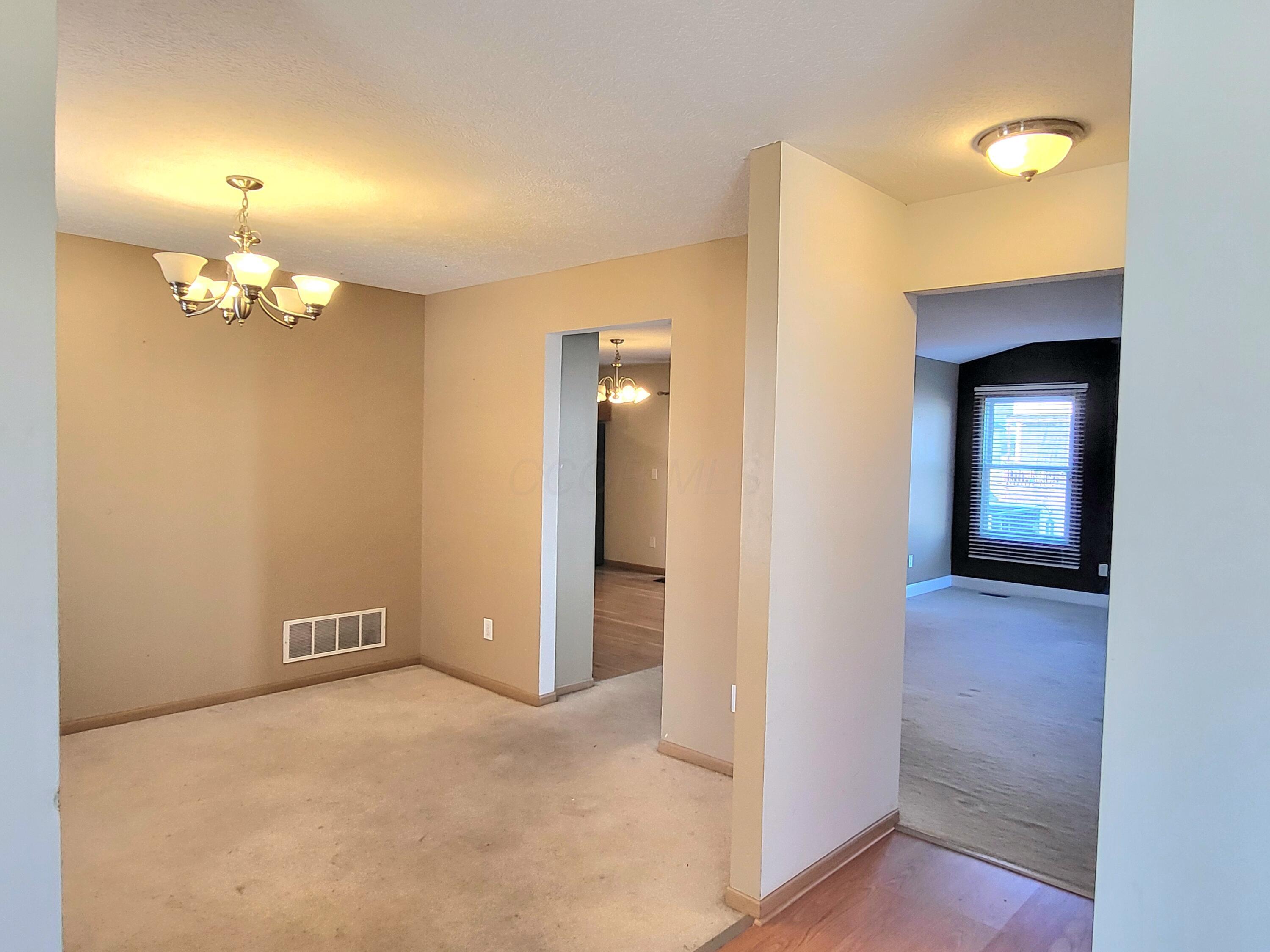 5946 Wellbrid Drive, Galloway, Ohio image 18