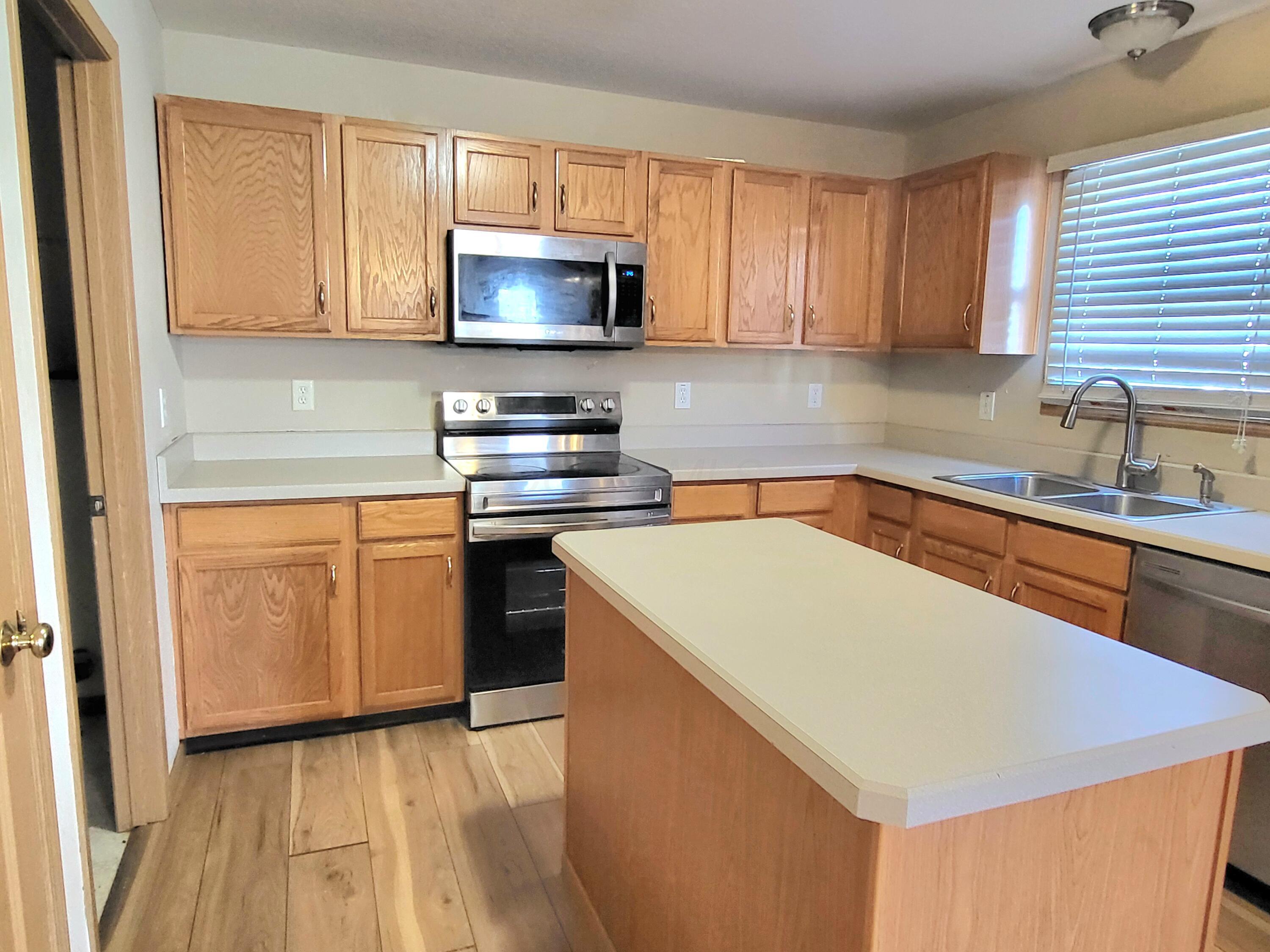 5946 Wellbrid Drive, Galloway, Ohio image 12