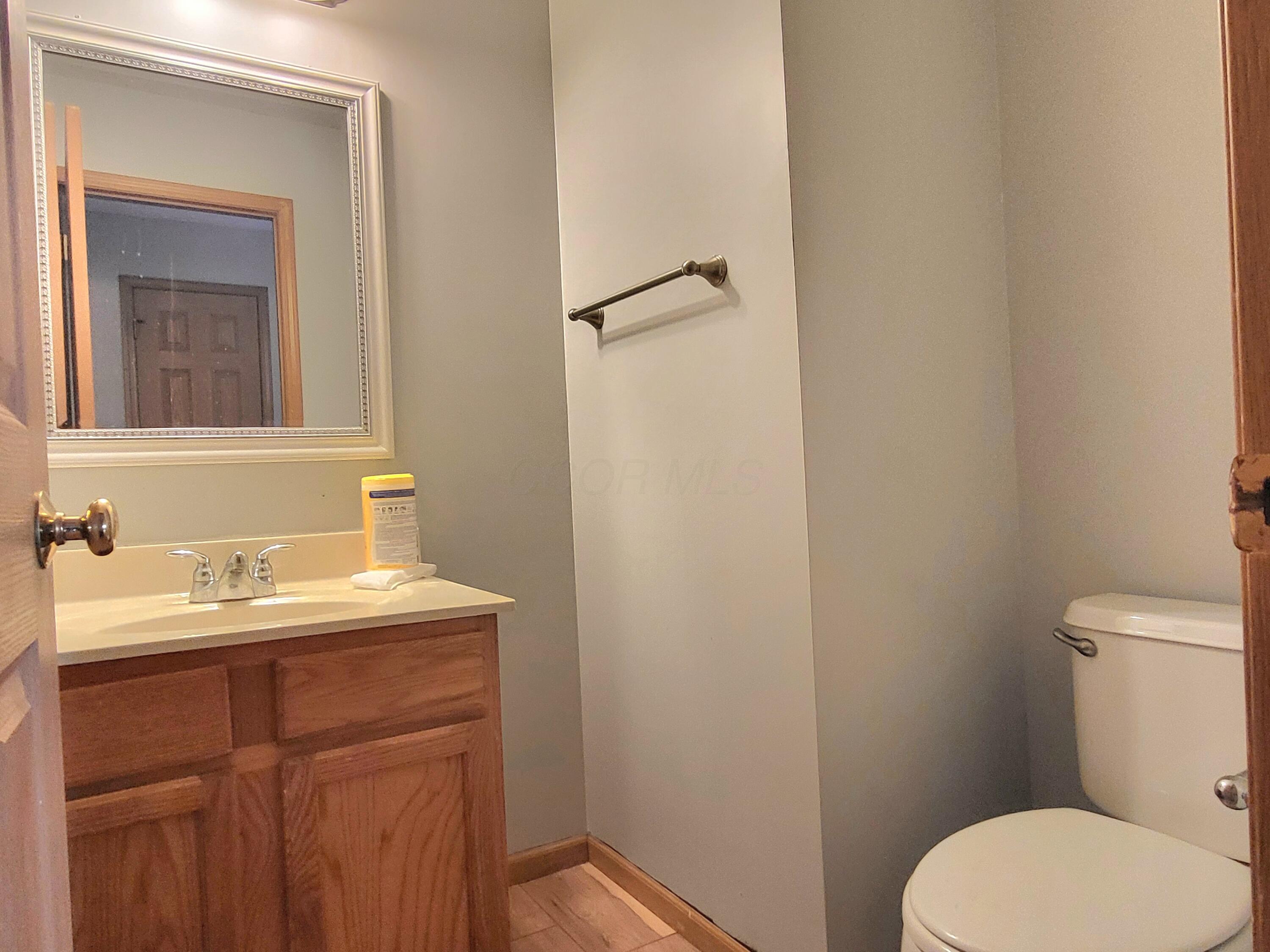 5946 Wellbrid Drive, Galloway, Ohio image 13