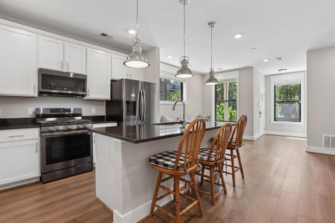 Photo of 1320 Forsythe Avenue, Columbus, OH 43201 (MLS # 226022929)