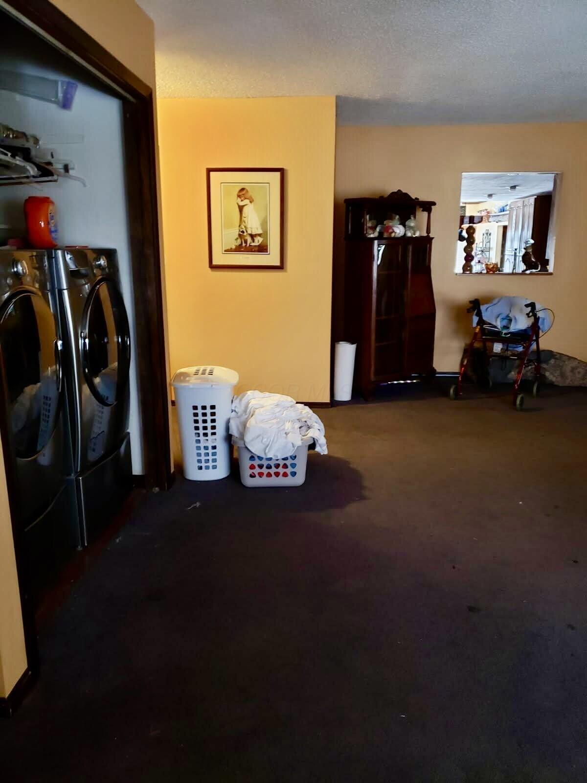 217 N Vernon Avenue, Newark, Ohio image 17