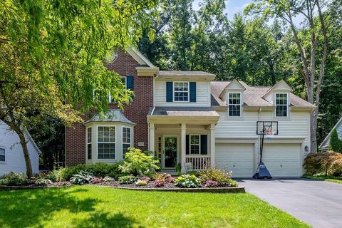 Photo of 6319 Lake Mathias Drive, New Albany, OH 43054 (MLS # 226027271)