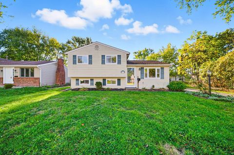 Photo of 3619 Bolamo Drive, Westerville, OH 43081 (MLS # 225040509)