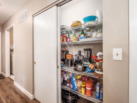 Tiny photo for 6011 Warbling Lane 33 #33, Westerville, OH 43081 (MLS # 225041086)