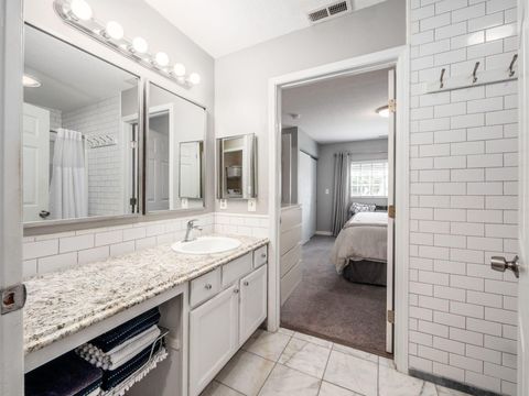 Tiny photo for 6011 Warbling Lane 33 #33, Westerville, OH 43081 (MLS # 225041086)