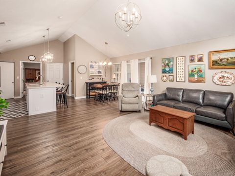 Tiny photo for 6011 Warbling Lane 33 #33, Westerville, OH 43081 (MLS # 225041086)