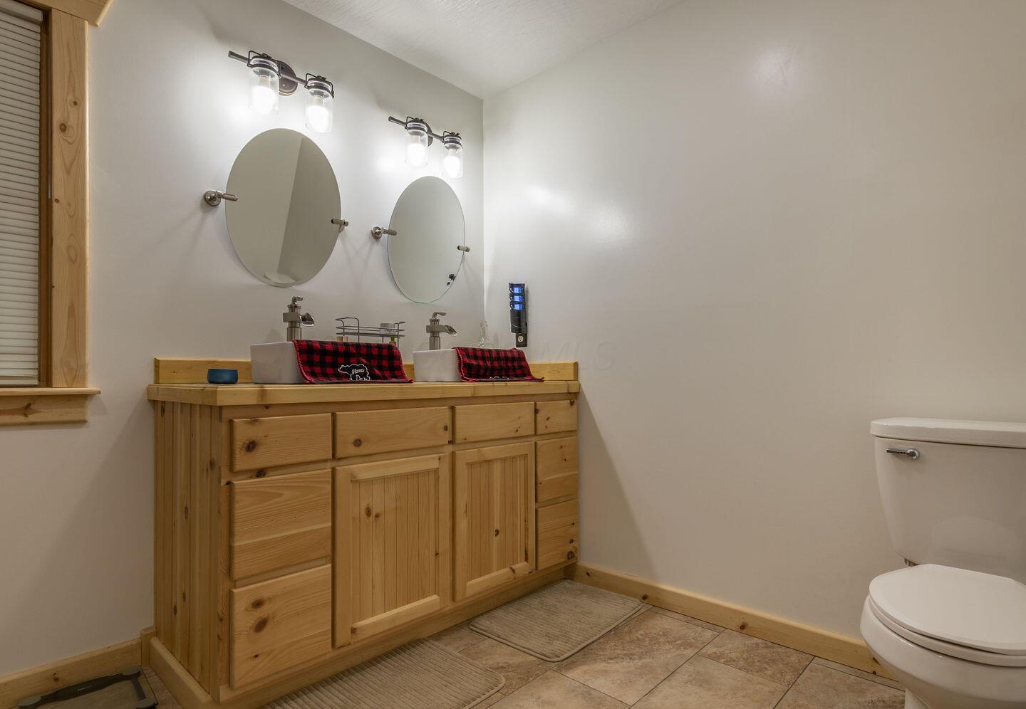670 Natchez Lane, Sugar Grove, Ohio image 34