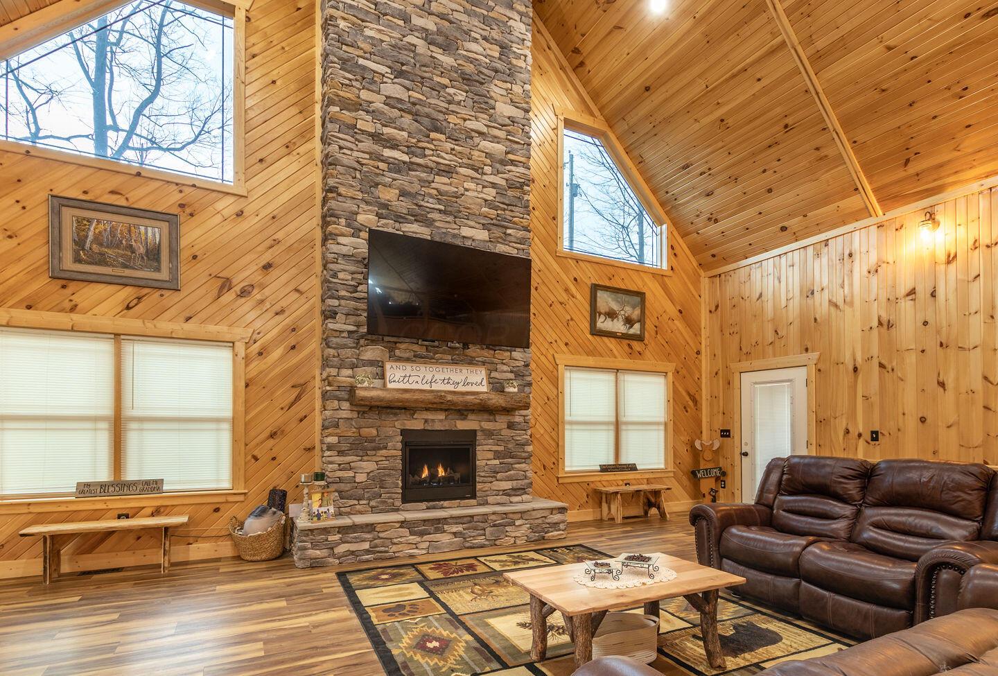 670 Natchez Lane, Sugar Grove, Ohio image 9