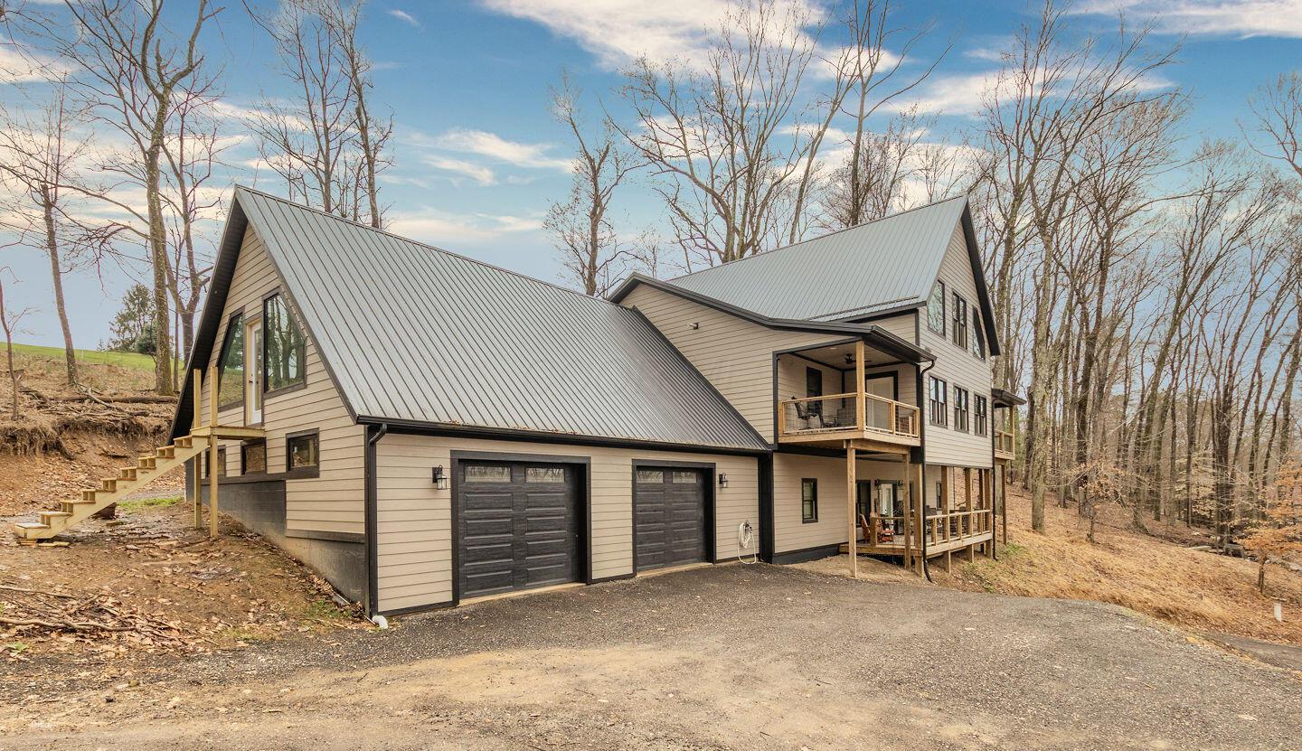 670 Natchez Lane, Sugar Grove, Ohio image 5
