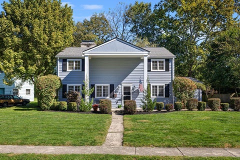 Photo of 630 Seabury Drive, Worthington, OH 43085 (MLS # 226037871)