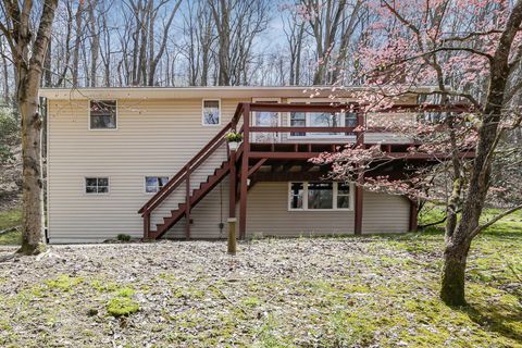 Photo of 4830 Old Logan Road SE, Lancaster, OH 43130 (MLS # 226011662)