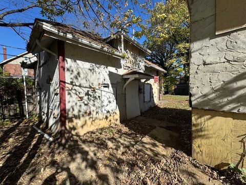 Tiny photo for 1562 Richmond Avenue, Columbus, OH 43203 (MLS # 225041065)