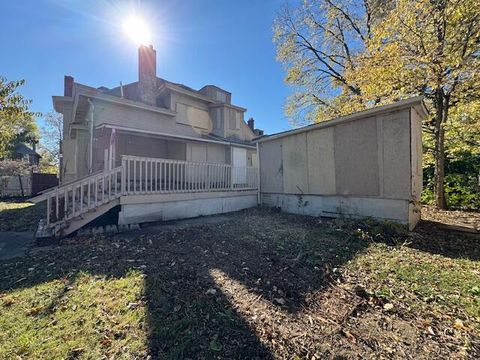 Tiny photo for 1562 Richmond Avenue, Columbus, OH 43203 (MLS # 225041065)