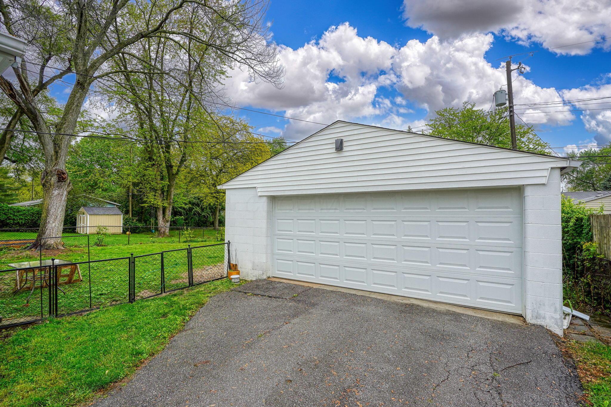 5076 Scioto Darby Road, Hilliard, Ohio image 6