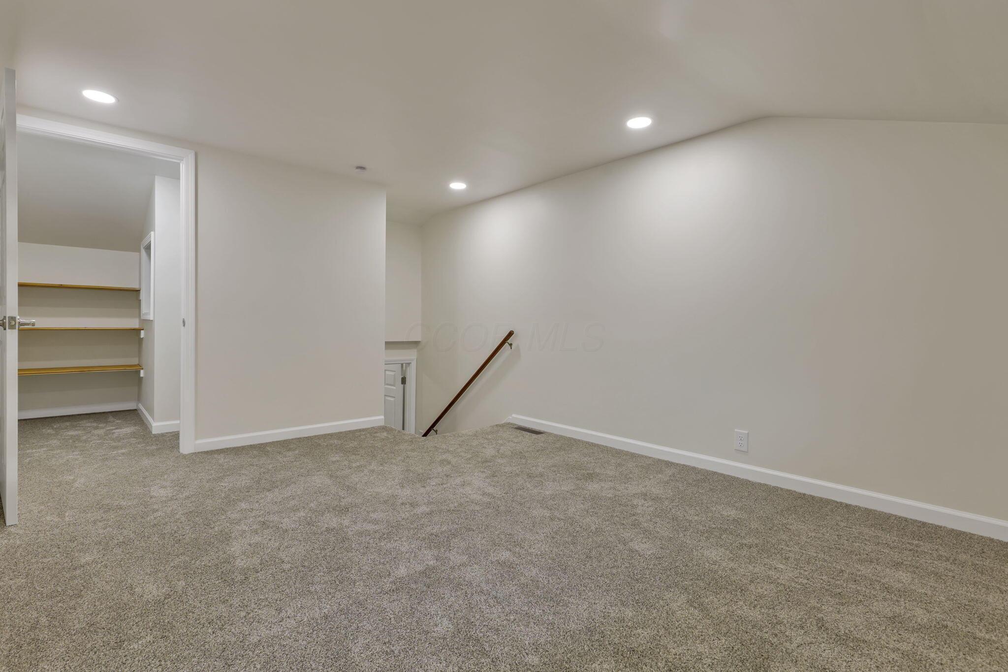 1364 Longwood Drive, Lancaster, Ohio image 30
