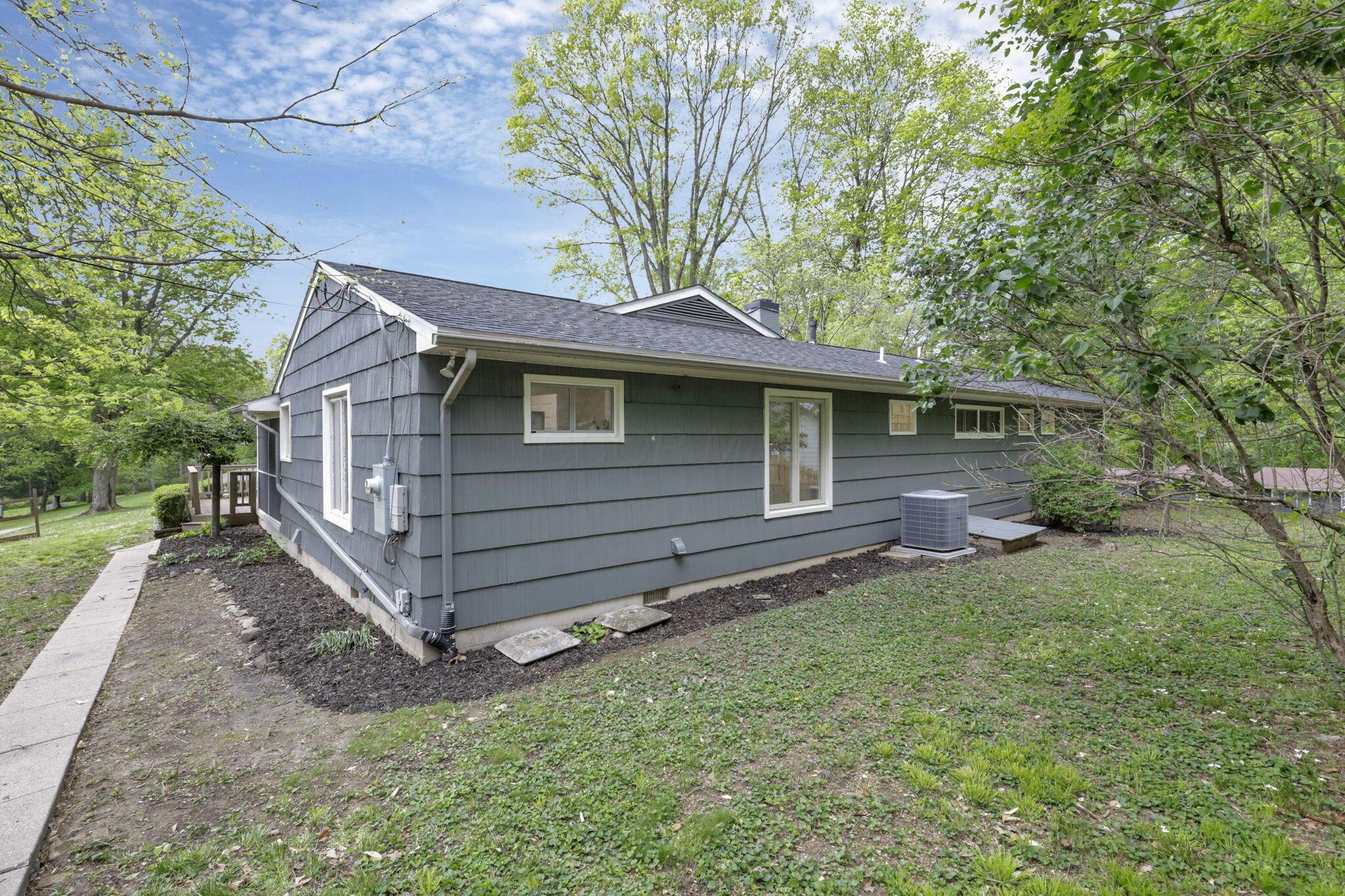 1364 Longwood Drive, Lancaster, Ohio image 48