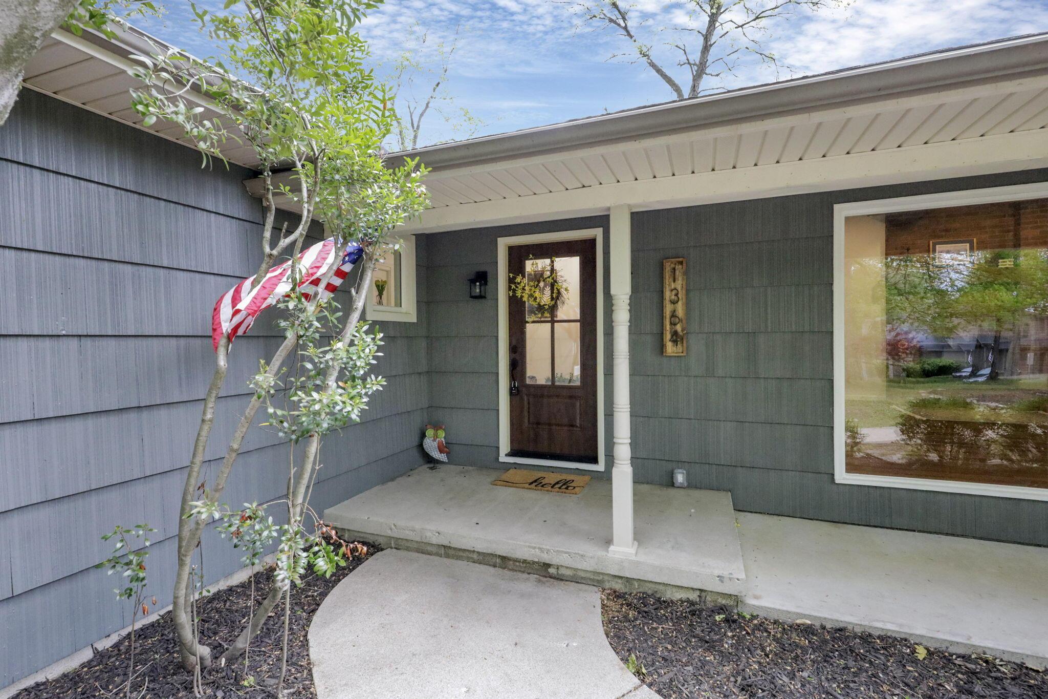 1364 Longwood Drive, Lancaster, Ohio image 3