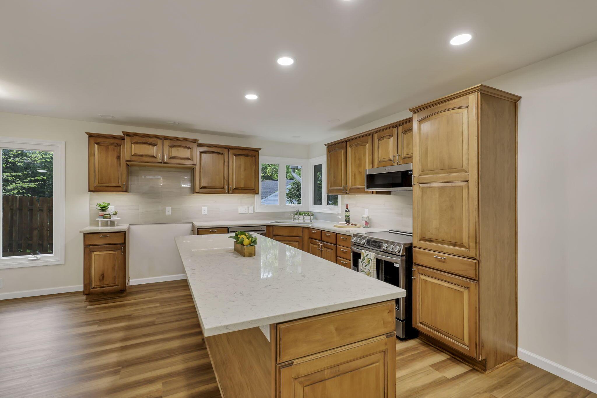 1364 Longwood Drive, Lancaster, Ohio image 10