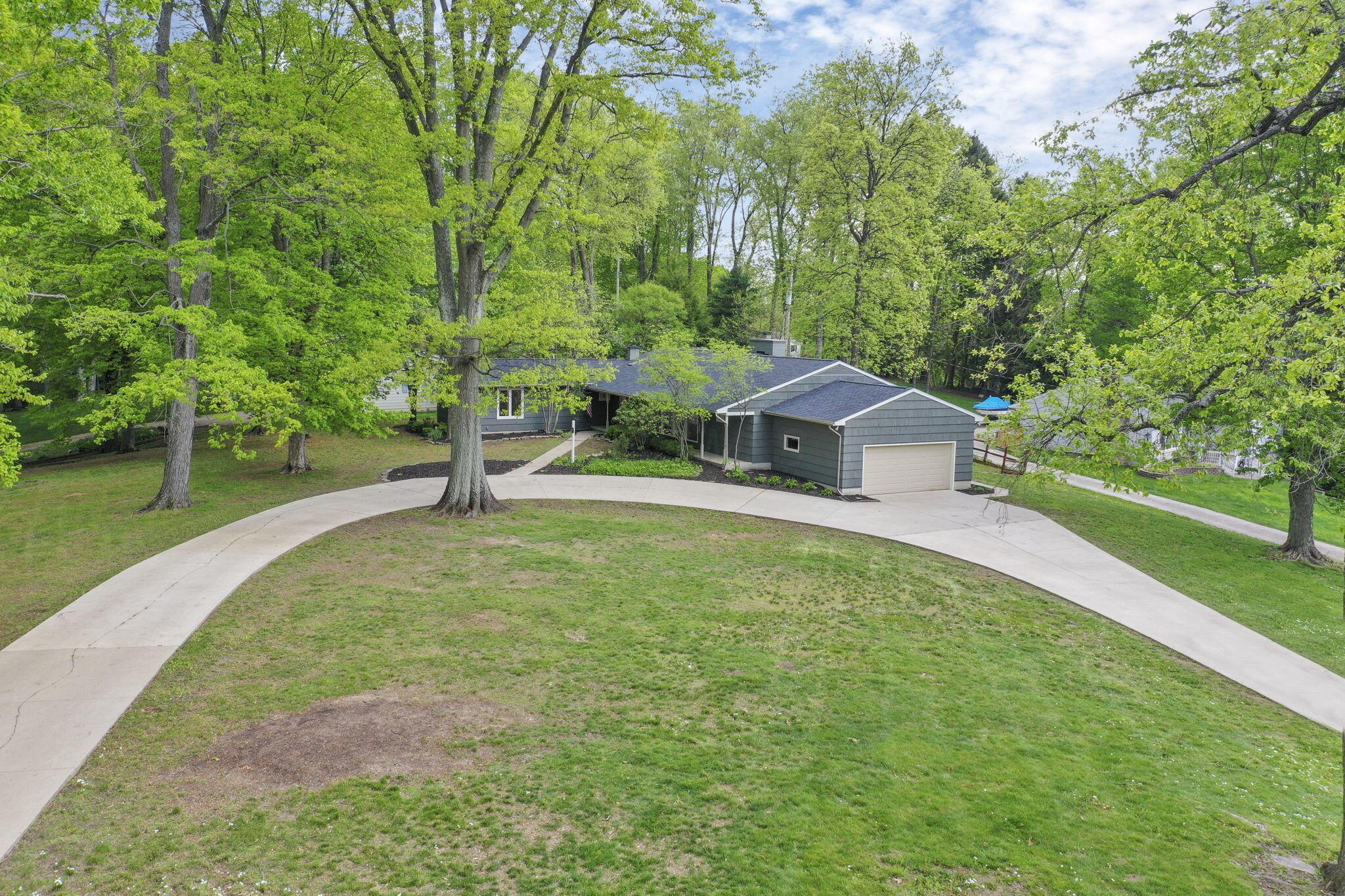 1364 Longwood Drive, Lancaster, Ohio image 45