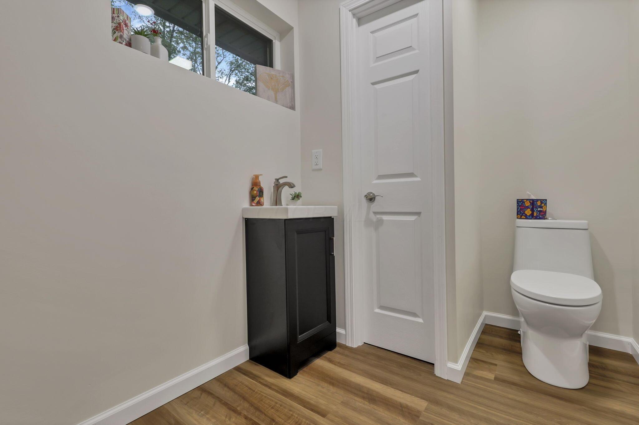 1364 Longwood Drive, Lancaster, Ohio image 32